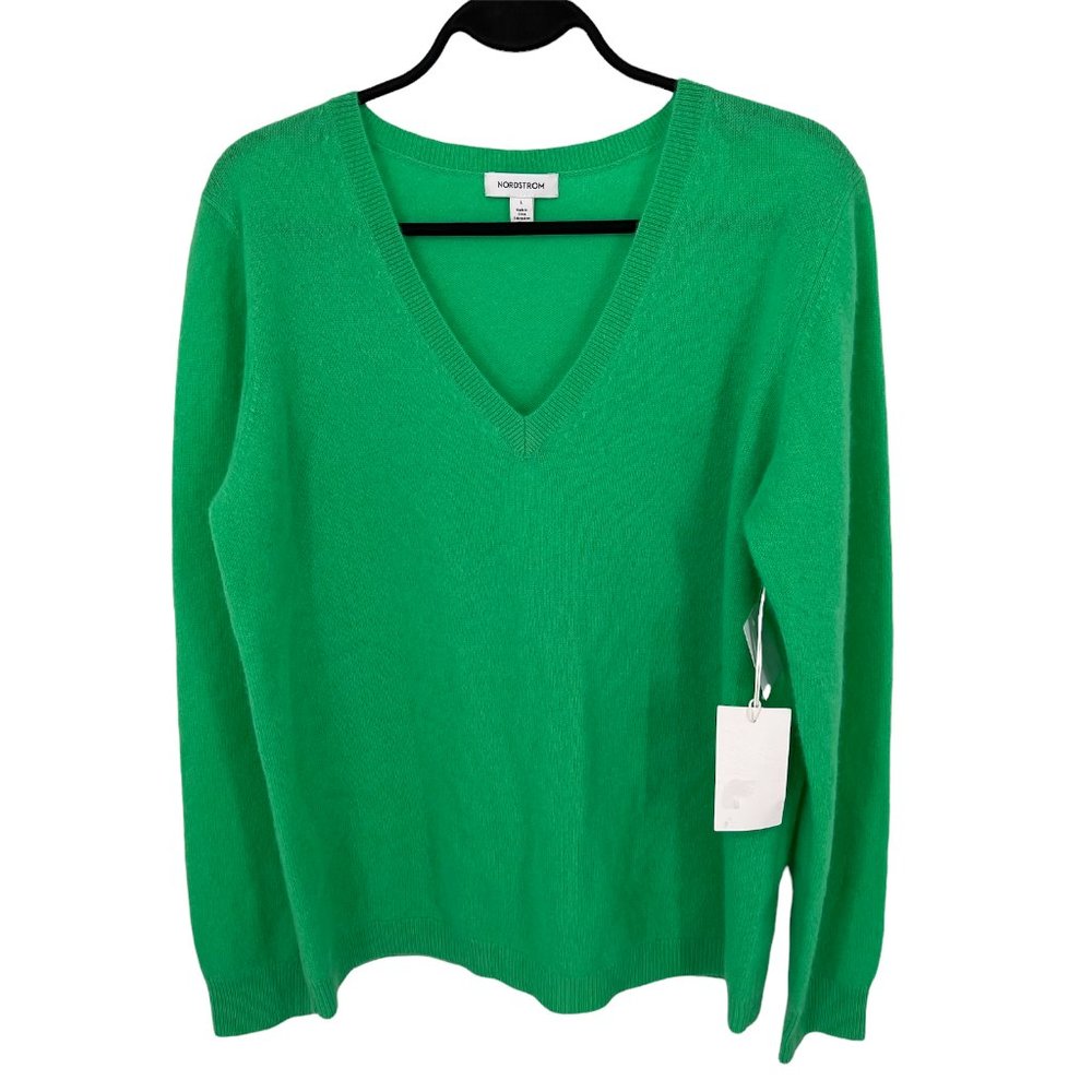 NWT Nordstrom 100% Cashmere Essential V-Neck Pullover Sweater Women's L Green - Picture 2 of 9